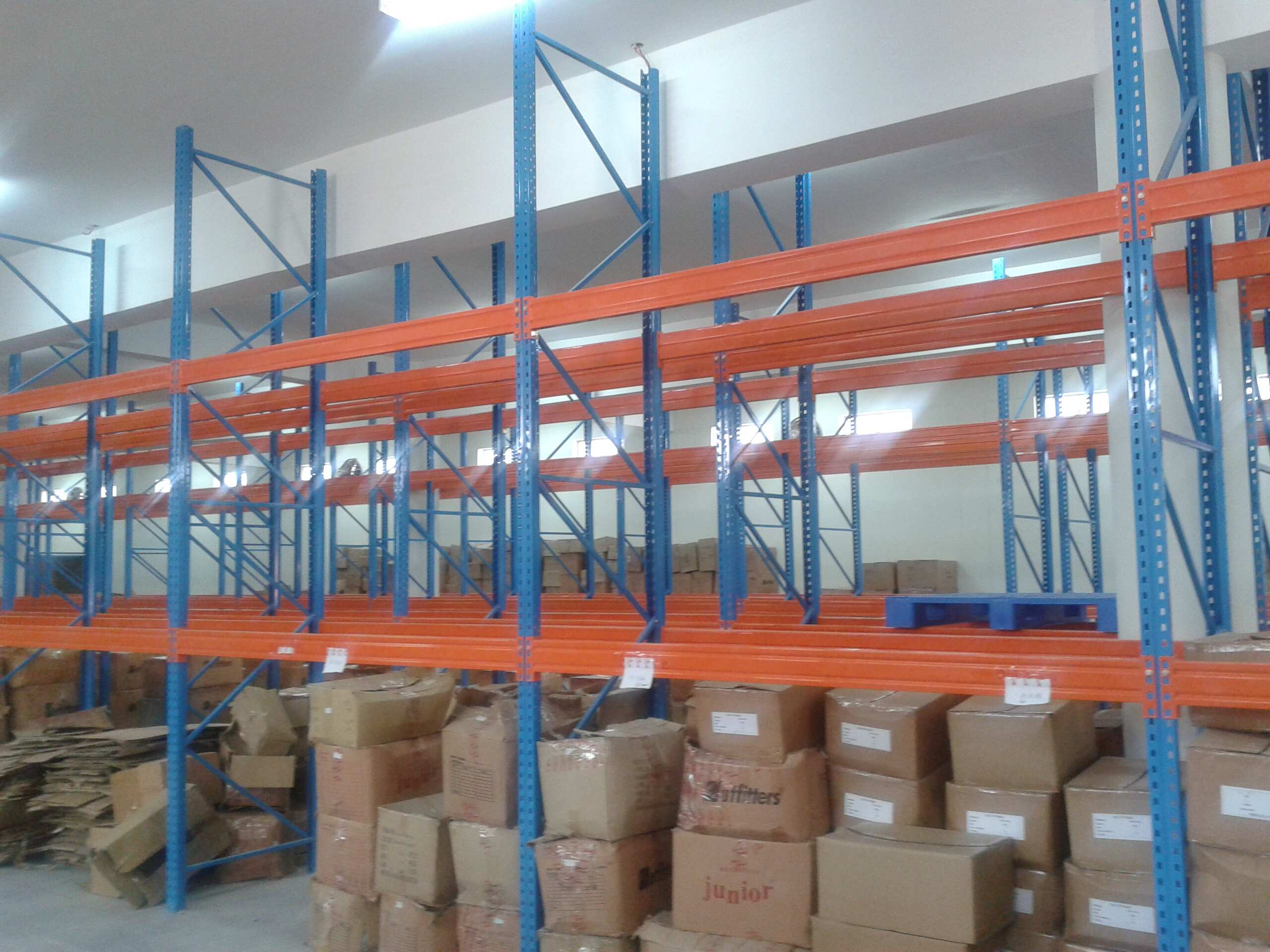 Pallet racking system