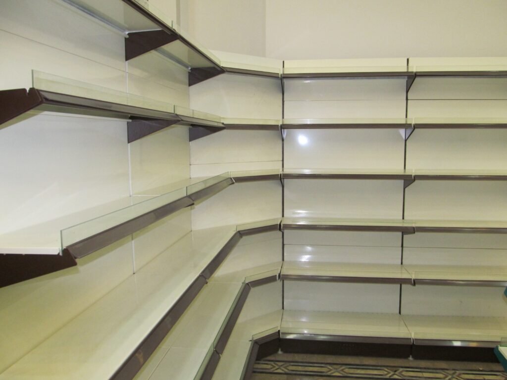 adjustable wall shelving